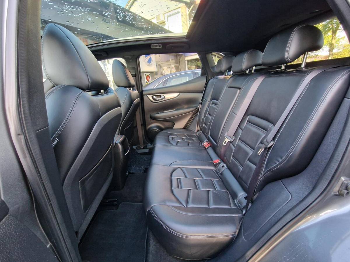 Nissan QASHQAI Nissan Qashqai 1.2 Tekna +|Leer|Pano|BOSE|360’camera|Cruise|Clima|PDC|
