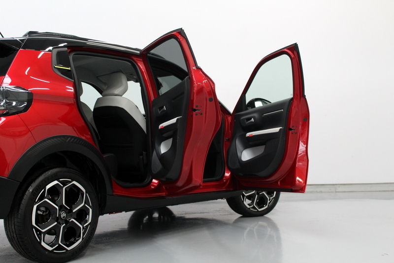 Citroën C3 Citroën C3 1.2 Hybrid 110pk Max AUTOMAAT | CAMERA | CARPLAY | CRUISE CONTROLE | LED | PARK.SENSOREN