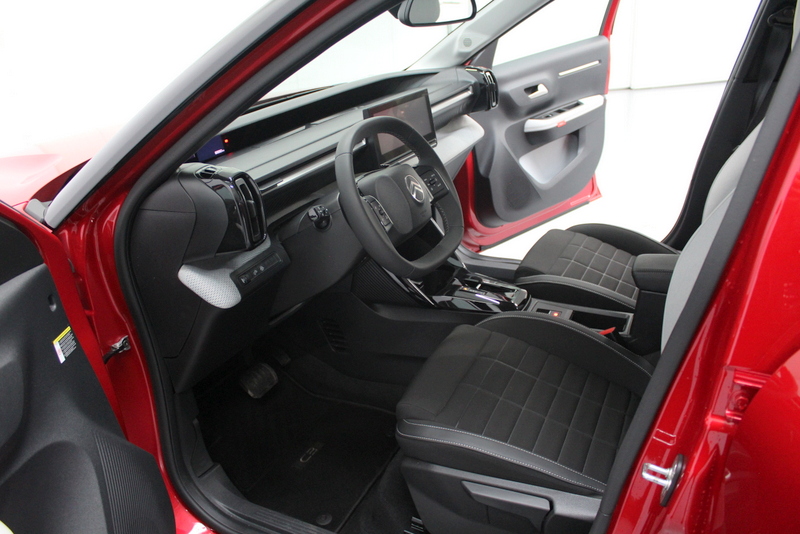 Citroën C3 Citroën C3 1.2 Hybrid 110pk Max AUTOMAAT | CAMERA | CARPLAY | CRUISE CONTROLE | LED | PARK.SENSOREN