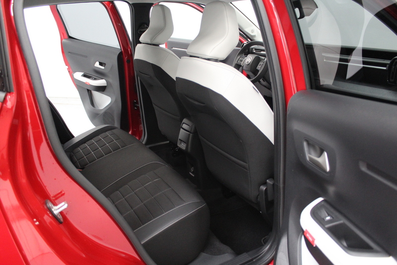 Citroën C3 Citroën C3 1.2 Hybrid 110pk Max AUTOMAAT | CAMERA | CARPLAY | CRUISE CONTROLE | LED | PARK.SENSOREN