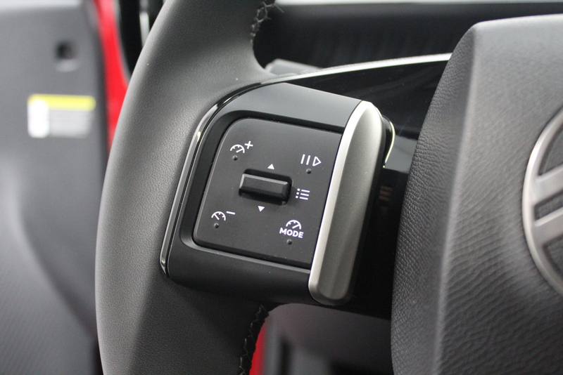 Citroën C3 Citroën C3 1.2 Hybrid 110pk Max AUTOMAAT | CAMERA | CARPLAY | CRUISE CONTROLE | LED | PARK.SENSOREN