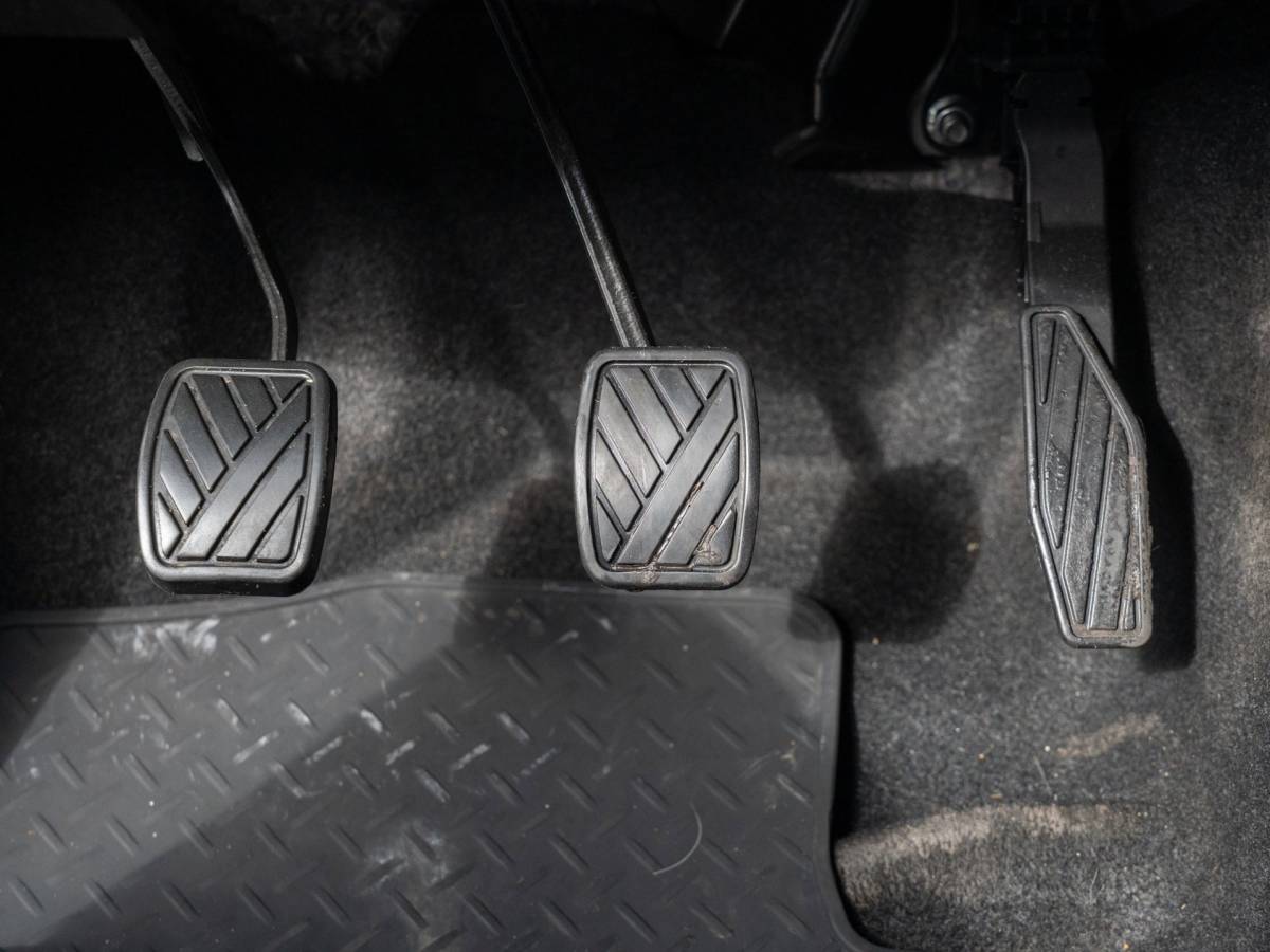 Suzuki Jimny Suzuki Jimny 1.5 Professional Allgrip | Navigatie + Camera |Trekhaak |4X4 | Stoelverwarming | NL AUTO | Cruise controle |