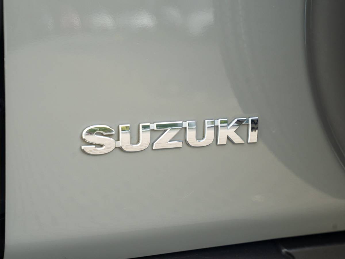 Suzuki Jimny Suzuki Jimny 1.5 Professional Allgrip | Navigatie + Camera |Trekhaak |4X4 | Stoelverwarming | NL AUTO | Cruise controle |