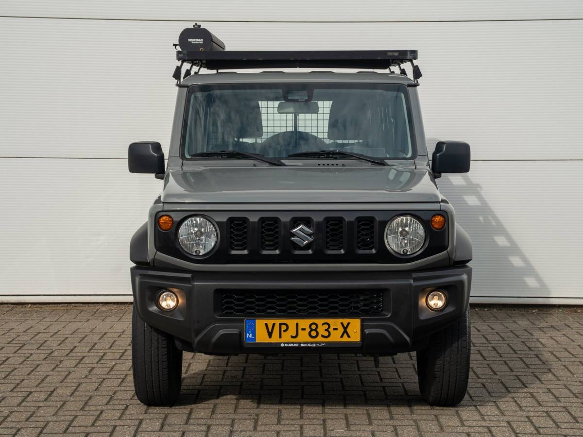 Suzuki Jimny Suzuki Jimny 1.5 Professional Allgrip | Navigatie + Camera |Trekhaak |4X4 | Stoelverwarming | NL AUTO | Cruise controle |