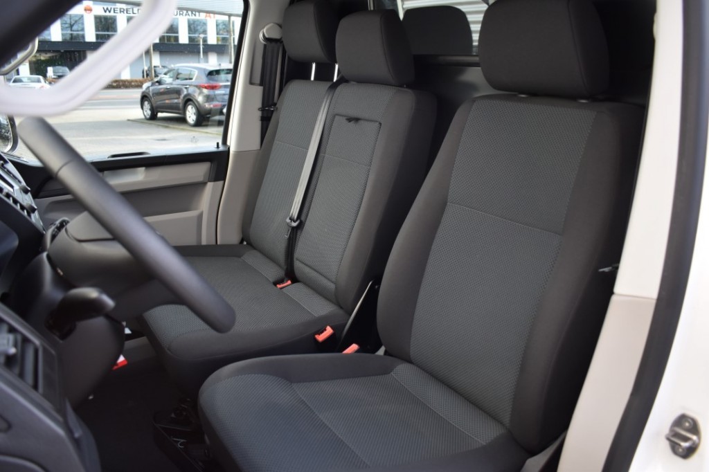 Volkswagen e-Transporter Volkswagen Transporter E-TRANSPORTER E-ABT ELEKTRISCH L2H1 / AIRCO / APP CONNECT /
