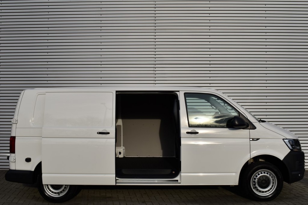 Volkswagen e-Transporter Volkswagen Transporter E-TRANSPORTER E-ABT ELEKTRISCH L2H1 / AIRCO / APP CONNECT /