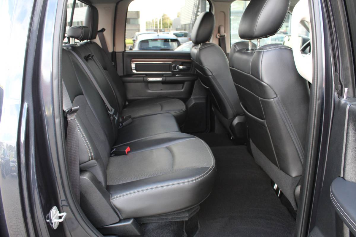 Dodge Ram 1500 Dodge Ram 1500 5.7 V8 4×4 Crew Cab 5’7 Laramie / Schuifdak / LPG 200 liter / Marge