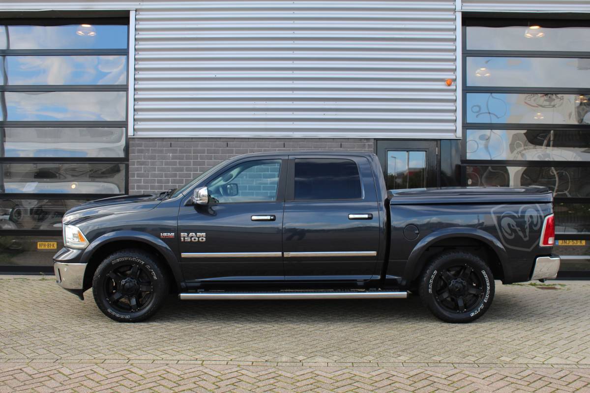 Dodge Ram 1500 Dodge Ram 1500 5.7 V8 4×4 Crew Cab 5’7 Laramie / Schuifdak / LPG 200 liter / Marge