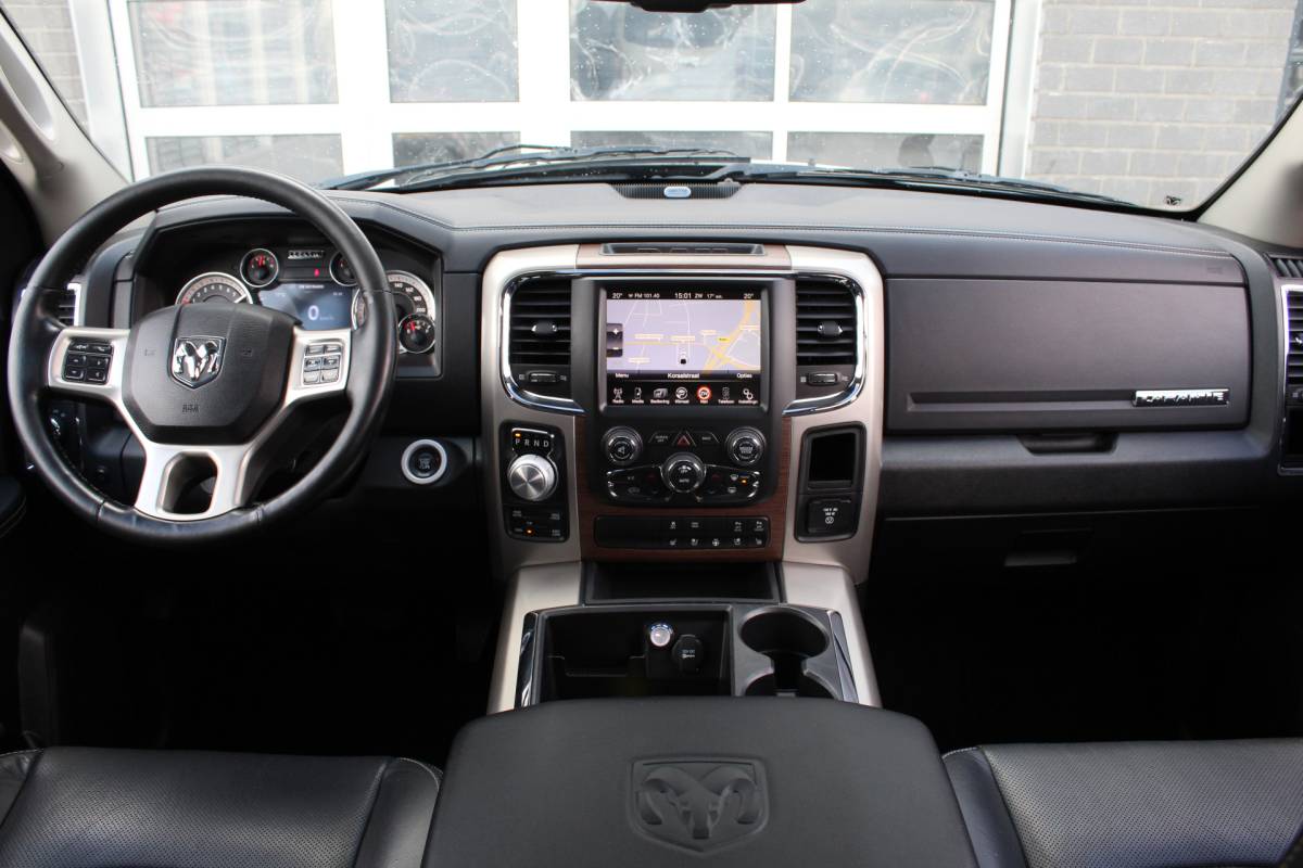 Dodge Ram 1500 Dodge Ram 1500 5.7 V8 4×4 Crew Cab 5’7 Laramie / Schuifdak / LPG 200 liter / Marge