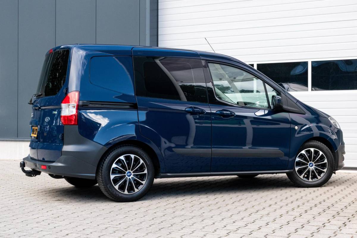 Ford Transit Courier Ford Transit Courier 1.0 EcoBoost S&S|MARGE|NW. DISTR. RIEM|TREKHAAK|PDC|AIRCO|ELEK. PAKKET
