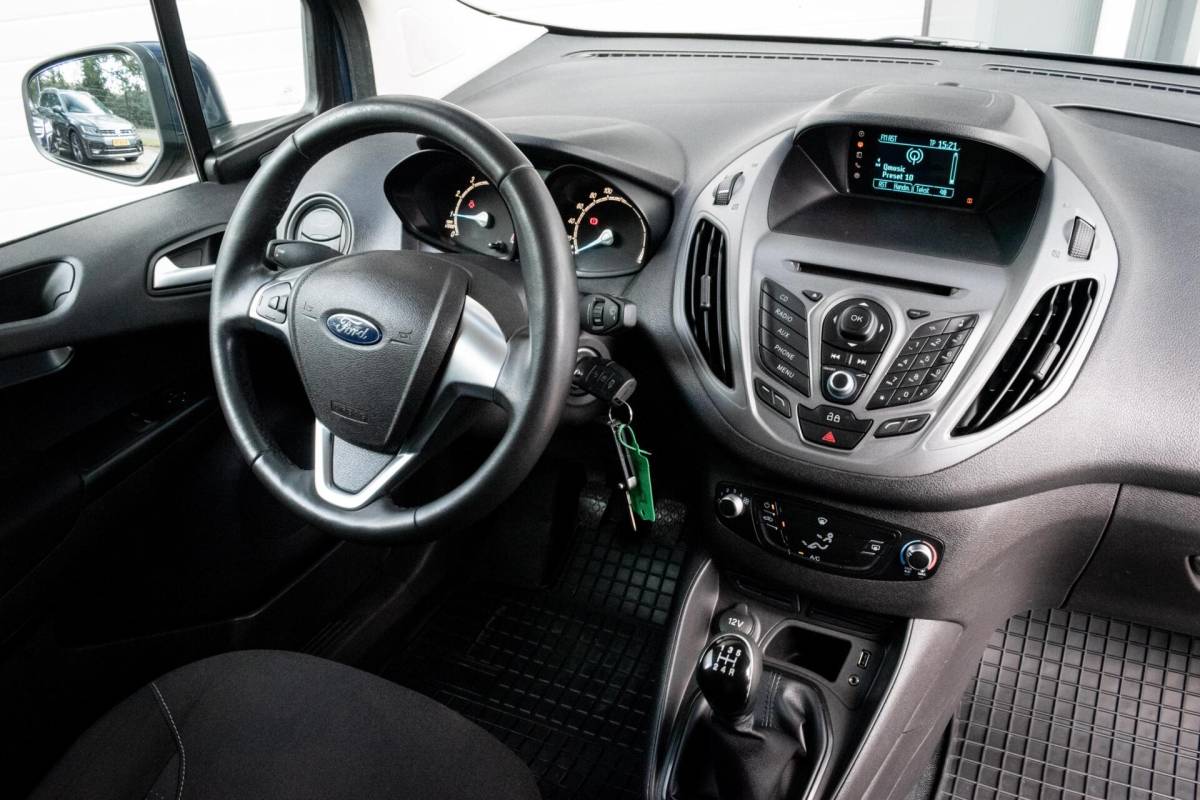Ford Transit Courier Ford Transit Courier 1.0 EcoBoost S&S|MARGE|NW. DISTR. RIEM|TREKHAAK|PDC|AIRCO|ELEK. PAKKET