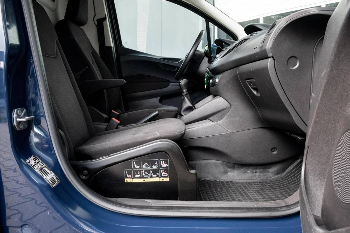 Ford Transit Courier Ford Transit Courier 1.0 EcoBoost S&S|MARGE|NW. DISTR. RIEM|TREKHAAK|PDC|AIRCO|ELEK. PAKKET
