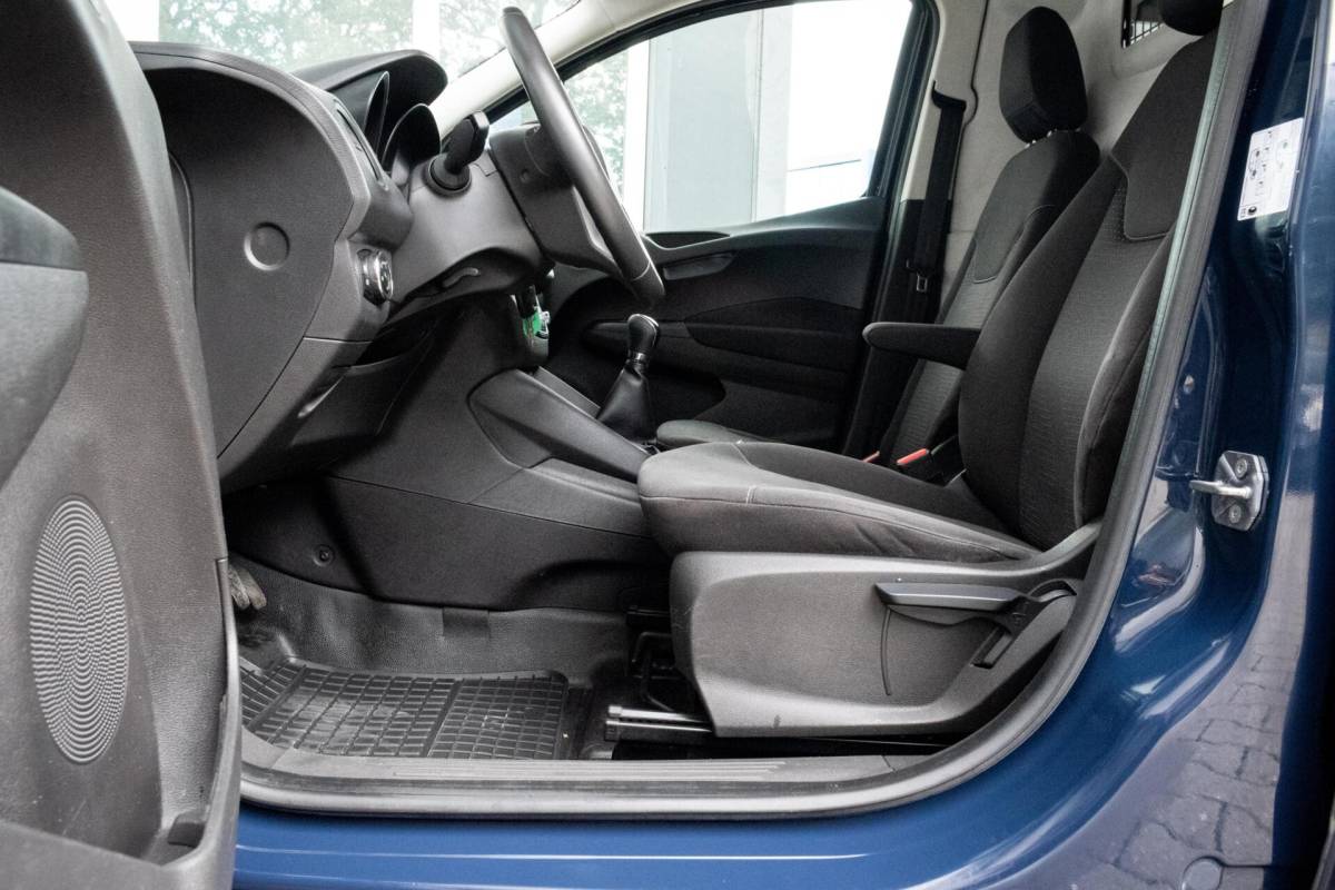 Ford Transit Courier Ford Transit Courier 1.0 EcoBoost S&S|MARGE|NW. DISTR. RIEM|TREKHAAK|PDC|AIRCO|ELEK. PAKKET