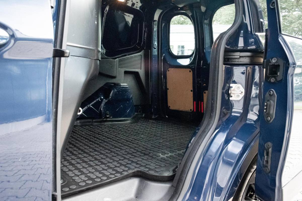 Ford Transit Courier Ford Transit Courier 1.0 EcoBoost S&S|MARGE|NW. DISTR. RIEM|TREKHAAK|PDC|AIRCO|ELEK. PAKKET