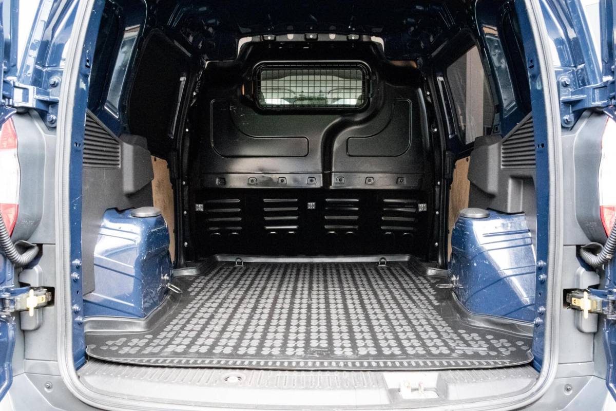 Ford Transit Courier Ford Transit Courier 1.0 EcoBoost S&S|MARGE|NW. DISTR. RIEM|TREKHAAK|PDC|AIRCO|ELEK. PAKKET