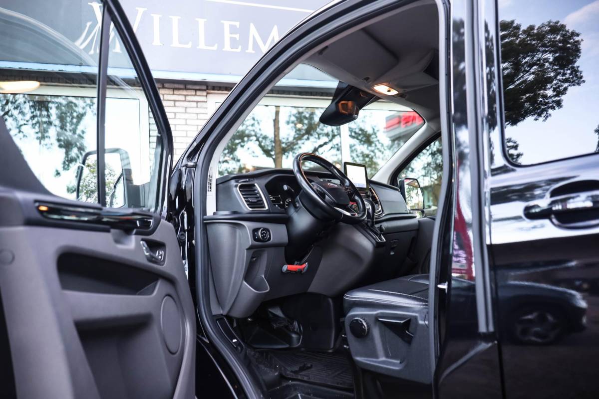 Ford Transit Custom Ford Transit Custom 320 2.0 TDCI L2H1 Aut Leder Stoelverwarming Camera