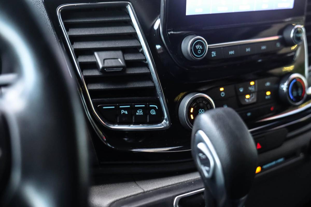 Ford Transit Custom Ford Transit Custom 320 2.0 TDCI L2H1 Aut Leder Stoelverwarming Camera