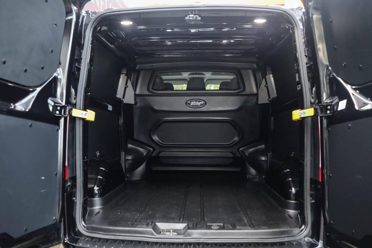 Ford Transit Custom Ford Transit Custom 320 2.0 TDCI L2H1 Aut Leder Stoelverwarming Camera