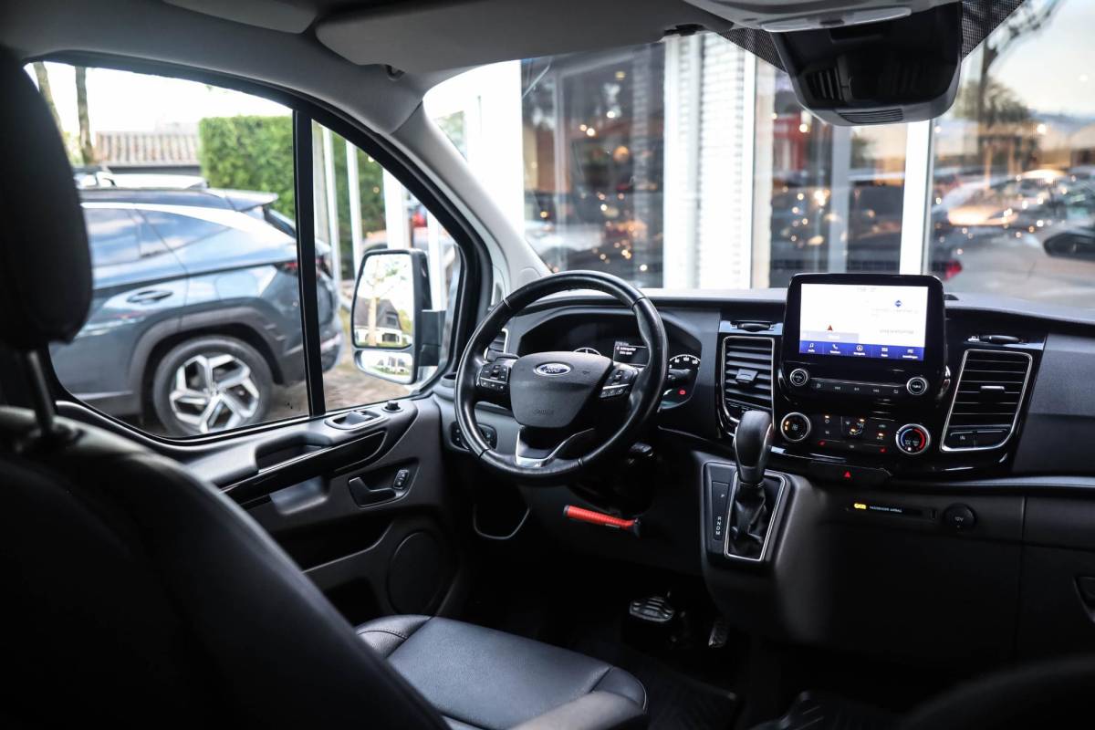Ford Transit Custom Ford Transit Custom 320 2.0 TDCI L2H1 Aut Leder Stoelverwarming Camera