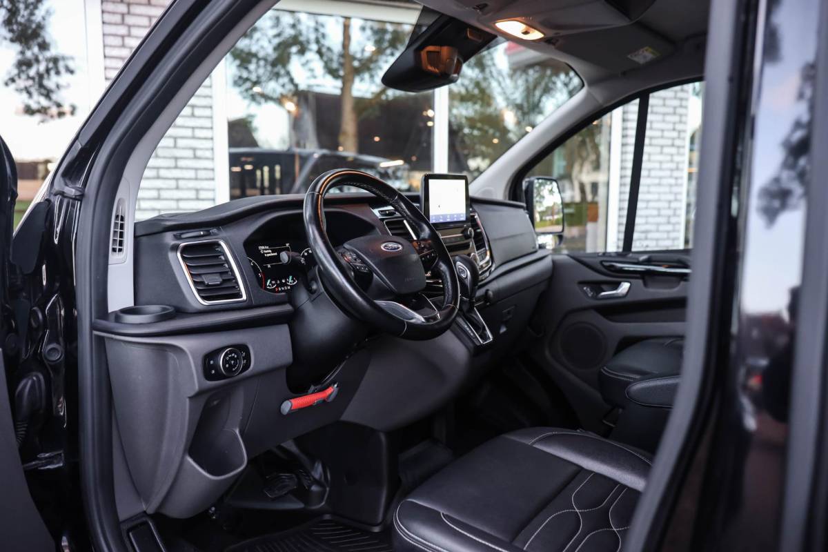 Ford Transit Custom Ford Transit Custom 320 2.0 TDCI L2H1 Aut Leder Stoelverwarming Camera