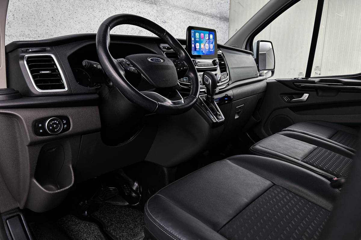 Ford Transit Custom Ford Transit Custom 320 2.0 TDCI L2 185PK Sport Automaat | Camera | Raptor | Trekhaak | Bijrijdersbank