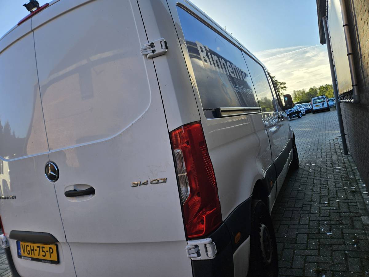Mercedes-Benz Sprinter Mercedes-Benz Sprinter 314 2.2 CDI L2H2 (versnellingsbak probleem)