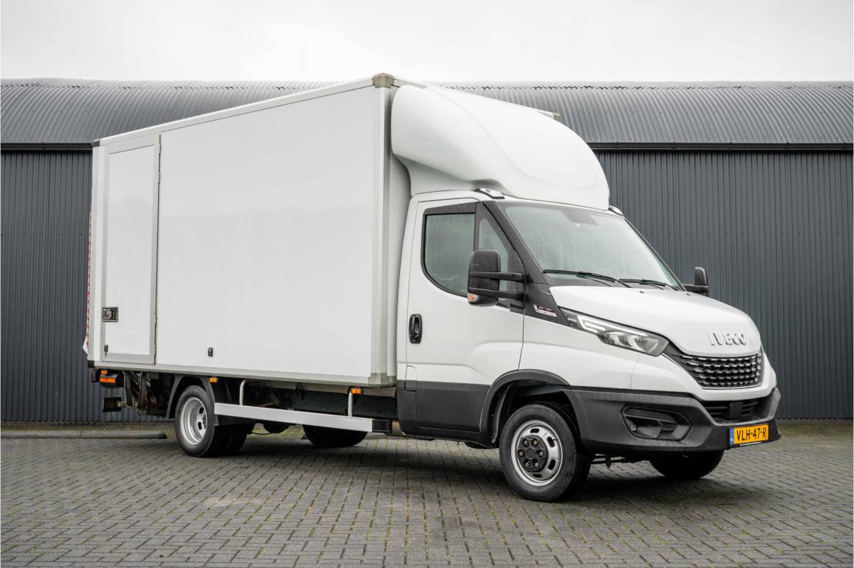 Iveco Daily Iveco Daily 35C18 | Bakwagen met laadklep | N1 | Automaat | Trekhaak | Cruise | 180PK | Euro 6 | Climatronic |