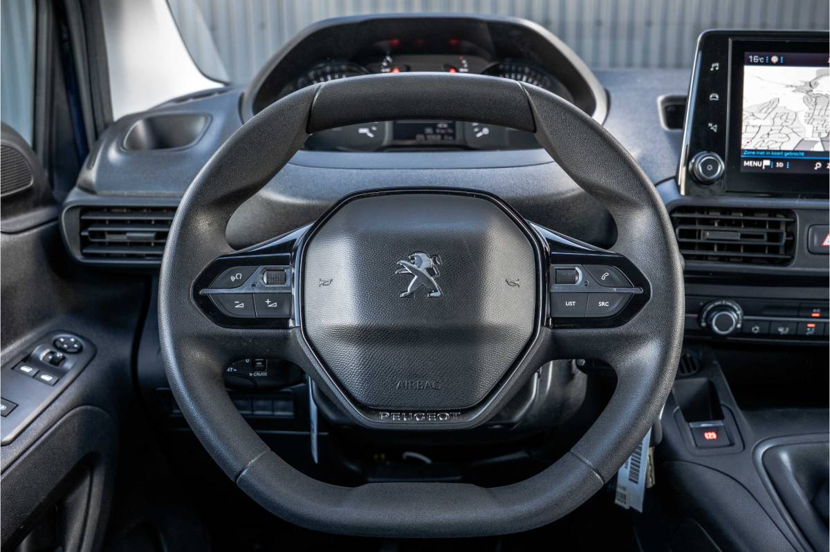 Peugeot Partner Peugeot Partner 1.5 BlueHDi 100PK | 3-Zits | Camera | Carplay | Cruise | PDC | Airco | Trekhaak