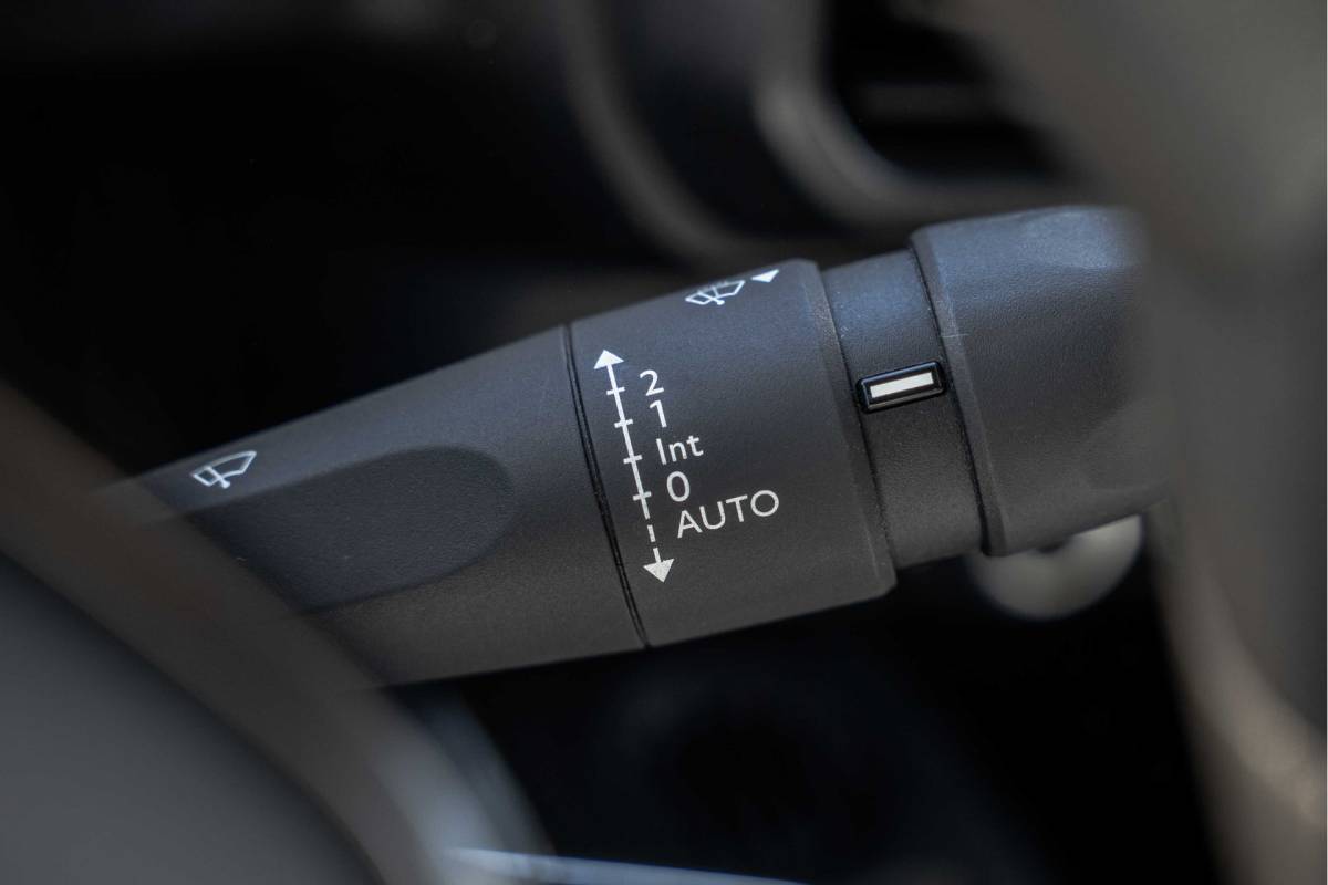 Peugeot Partner Peugeot Partner 1.5 BlueHDi 100PK | 3-Zits | Camera | Carplay | Cruise | PDC | Airco | Trekhaak