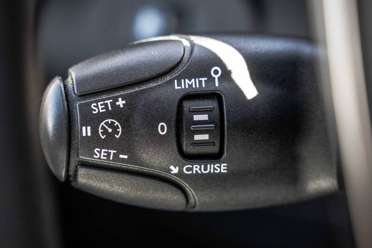 Peugeot Partner Peugeot Partner 1.5 BlueHDi 100PK | 3-Zits | Camera | Carplay | Cruise | PDC | Airco | Trekhaak