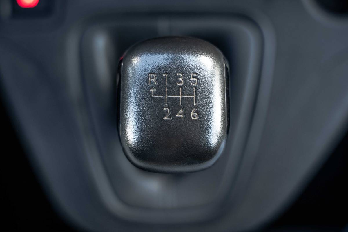 Peugeot Partner Peugeot Partner 1.5 BlueHDi 100PK | 3-Zits | Camera | Carplay | Cruise | PDC | Airco | Trekhaak