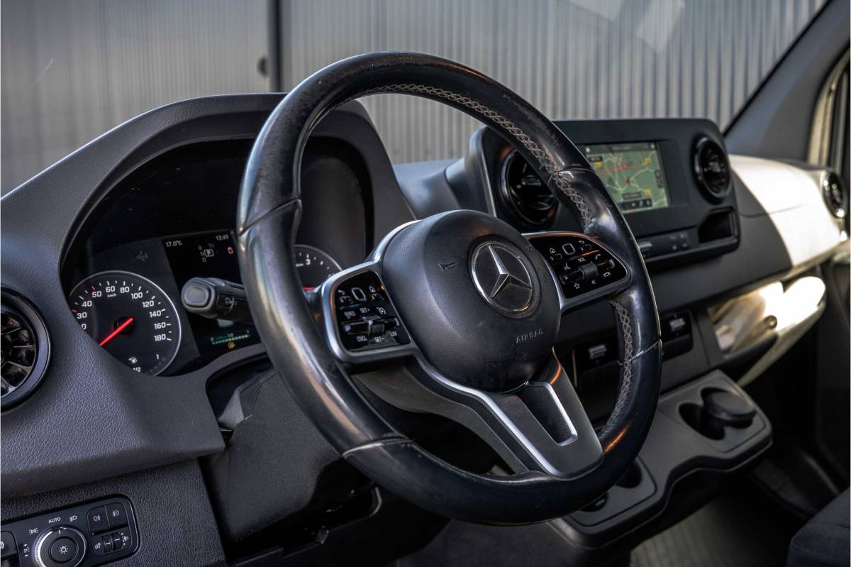 Mercedes-Benz Sprinter Mercedes-Benz Sprinter 314 CDI RWD L2H1 | Automaat | 3-Zits | Camera | Cruise | Mbux | Airco | Imperiaal