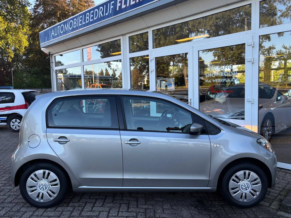 Volkswagen up! Volkswagen Up! 1.0 60PK Move Up! Executive | Navi | Orig. NL | Nap |