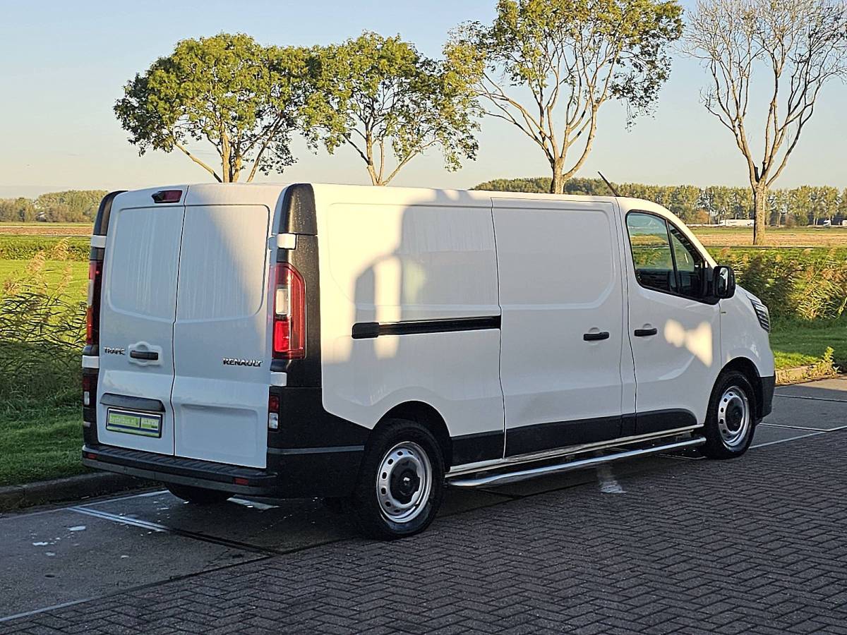 Renault Trafic RENAULT TRAFIC 2.0 DCI l2h1 camera 136pk!!