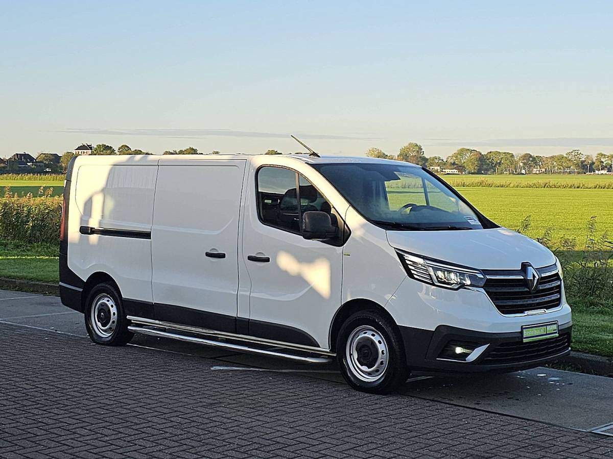 Renault Trafic RENAULT TRAFIC 2.0 DCI l2h1 camera 136pk!!