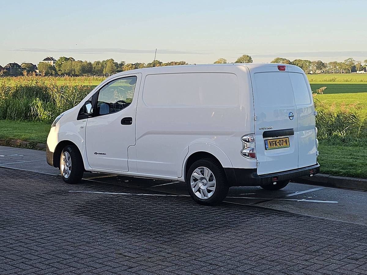Nissan e-NV200 NISSAN E-NV200 l1 nap 200km wltp