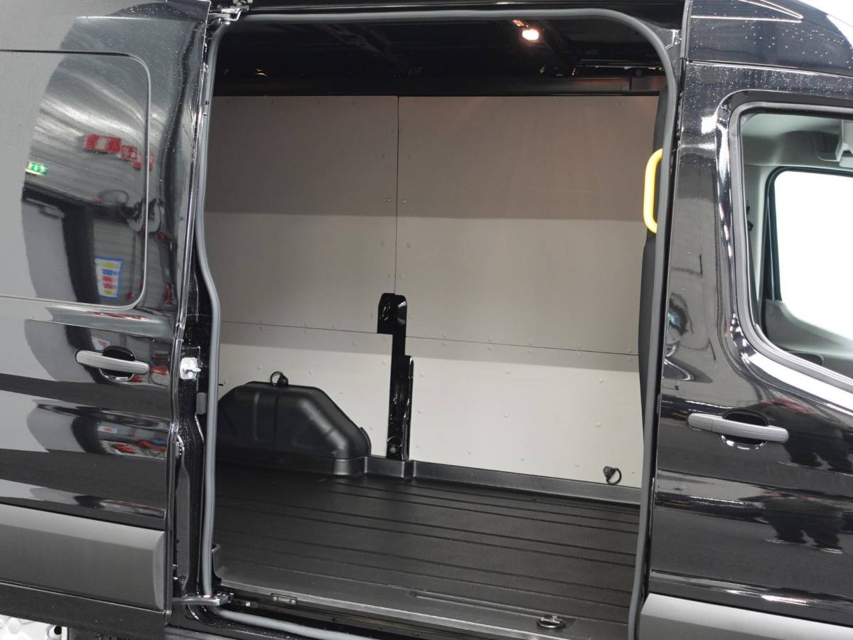 Ford Transit Ford Transit 310 2.0 TDCI L2H2 Trend Automaat Airco Bluetooth Camera  Cruise Control