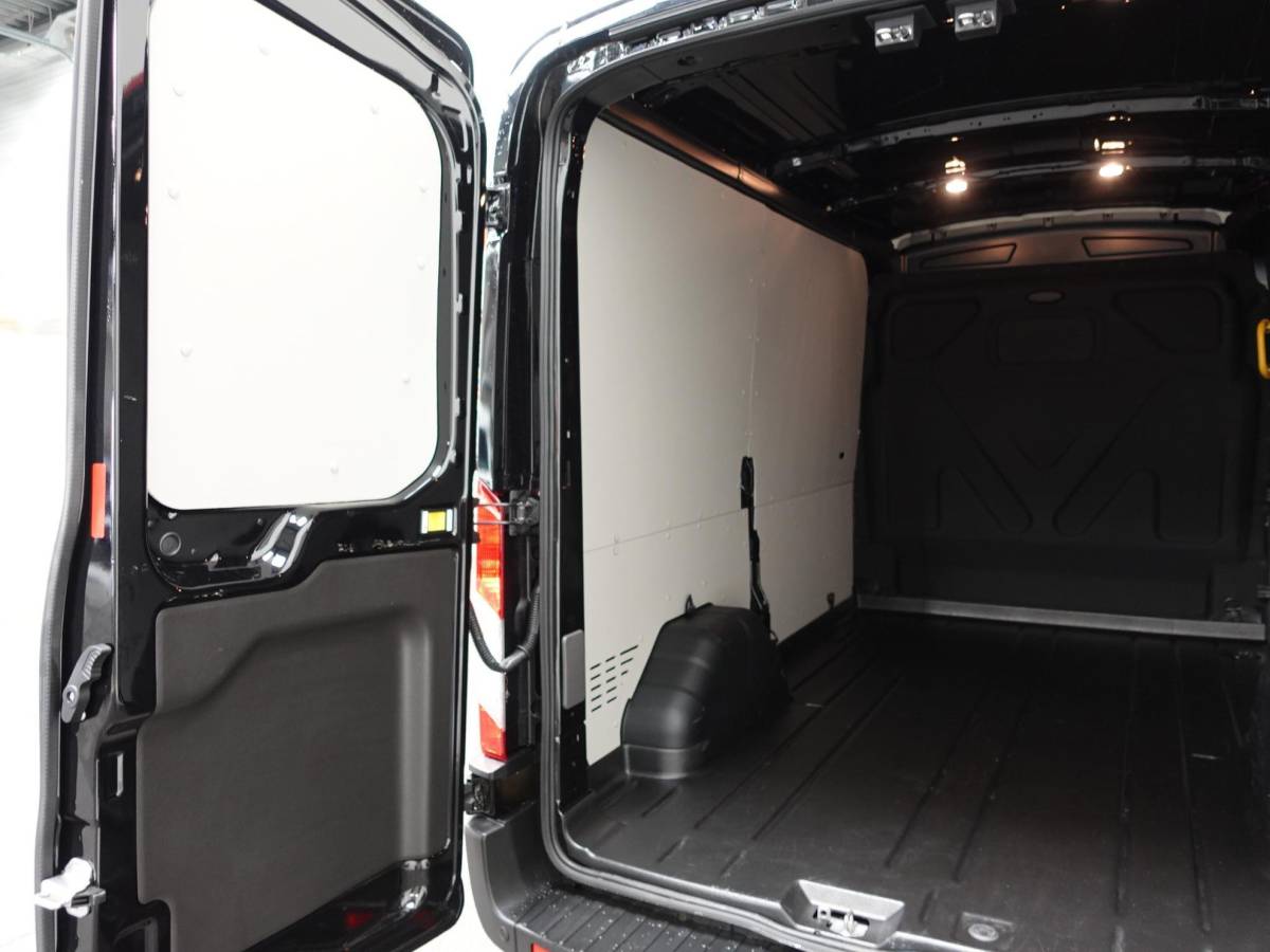 Ford Transit Ford Transit 310 2.0 TDCI L2H2 Trend Automaat Airco Bluetooth Camera  Cruise Control