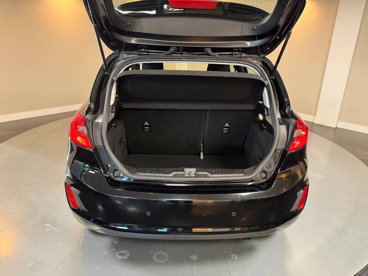 Ford Fiesta Ford Fiesta 1.1 *Carplay* 2de Eigenaar|Airco|Cruise|Lane-Assist|Navi|PDC|DAB|BT|NAP|Origineel NL