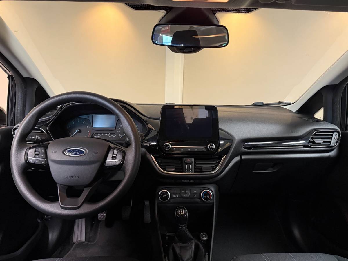 Ford Fiesta Ford Fiesta 1.1 *Carplay* 2de Eigenaar|Airco|Cruise|Lane-Assist|Navi|PDC|DAB|BT|NAP|Origineel NL