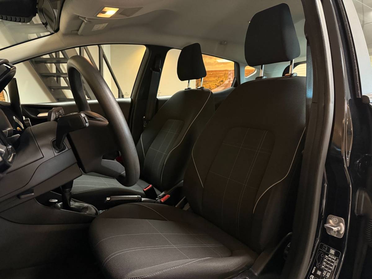 Ford Fiesta Ford Fiesta 1.1 *Carplay* 2de Eigenaar|Airco|Cruise|Lane-Assist|Navi|PDC|DAB|BT|NAP|Origineel NL