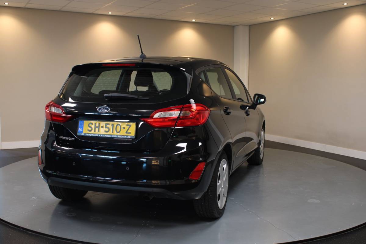 Ford Fiesta Ford Fiesta 1.1 *Carplay* 2de Eigenaar|Airco|Cruise|Lane-Assist|Navi|PDC|DAB|BT|NAP|Origineel NL