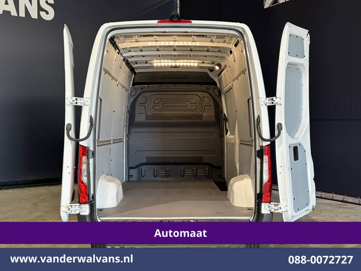 Mercedes-Benz Sprinter Mercedes-Benz Sprinter 317 CDI 170pk 9G-Tronic Automaat L2H2 Facelift Euro6 Airco | Camera | Navigatie | LED | Chauffeursstoel Cruisecontrol, Stoelverwarming, 270 Graden Achterdeuren, Parkeersensoren, Bijrijdersbank
