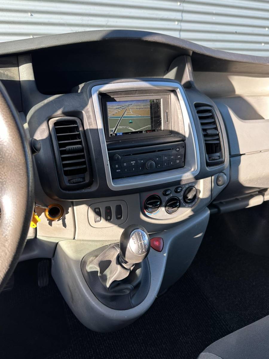 Renault Trafic Renault Trafic 2.0 dCi T29 L2H1 Airco|Navi|Cruise