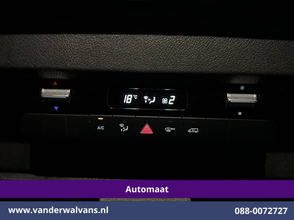 Mercedes-Benz Sprinter Mercedes-Benz Sprinter 317 CDI 170pk 9G-Tronic Automaat L2H2 Facelift Euro6 Airco | Camera | Navigatie | LED | Chauffeursstoel Cruisecontrol, Stoelverwarming, 270 Graden Achterdeuren, Parkeersensoren, Bijrijdersbank
