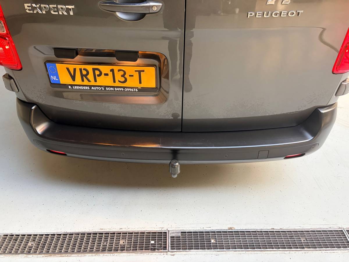 Peugeot Expert Peugeot Expert L2H1 1.5 BlueHDI 120pk Standard Premium, Airco, CruiseControl, Trekhaak, Keyless, Metallic Lak, RIJKLAARPRIJS!