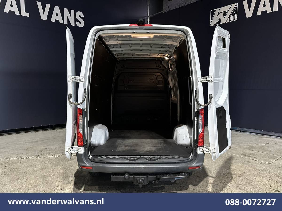 Mercedes-Benz Sprinter Mercedes-Benz Sprinter 317 CDI 170pk 3500kg Trekhaak L2H2 Euro6 Airco | Camera | Cruisecontrol Parkeersensoren, 270 Graden Achterdeuren, Bijrijdersbank, tachograaf