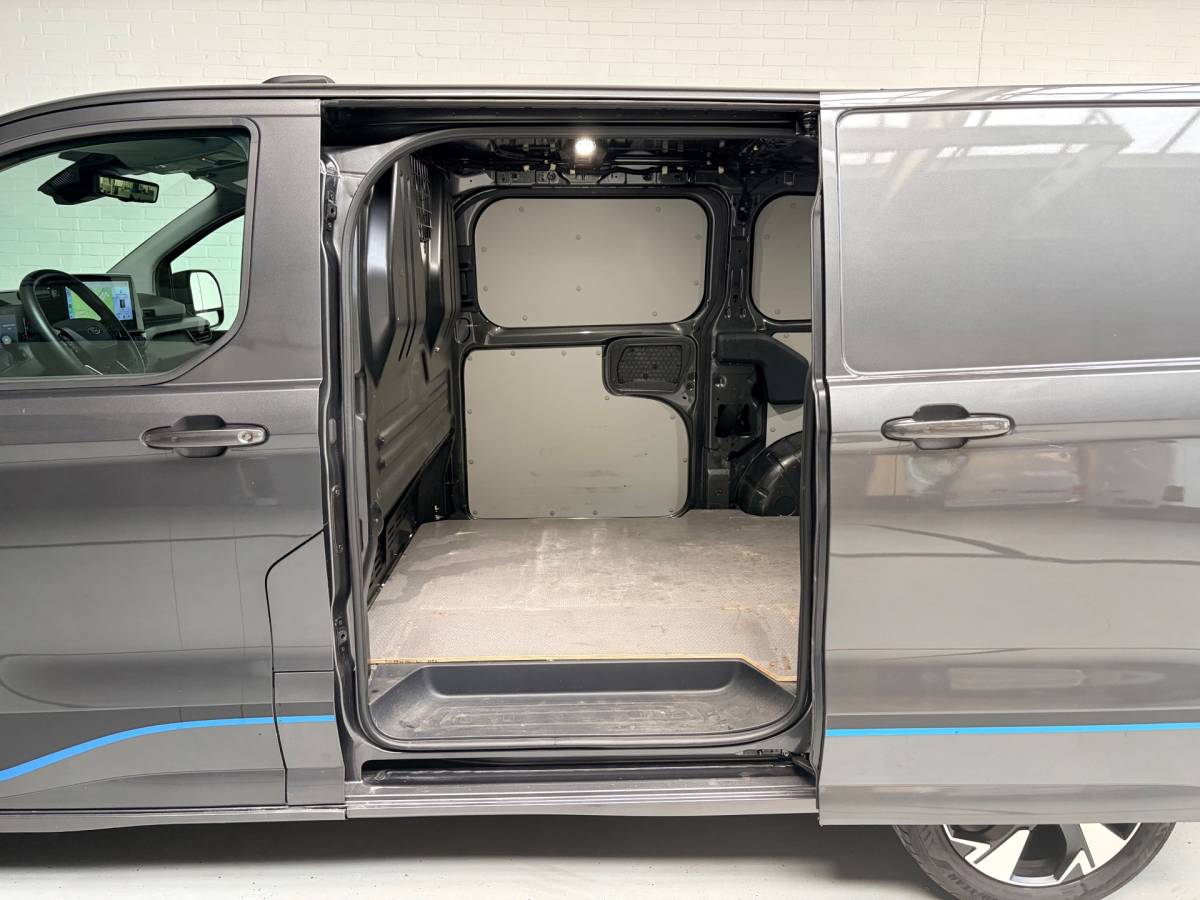 Ford Transit Custom Ford TRANSIT CUSTOM Automaat Sport AWD 4×4 320 2.0 TDCI 170pk L1H1 2xElek.Schuifdeur, Trekhaak, NEDERLANDSE BUS! 1STE EIGENAAR!