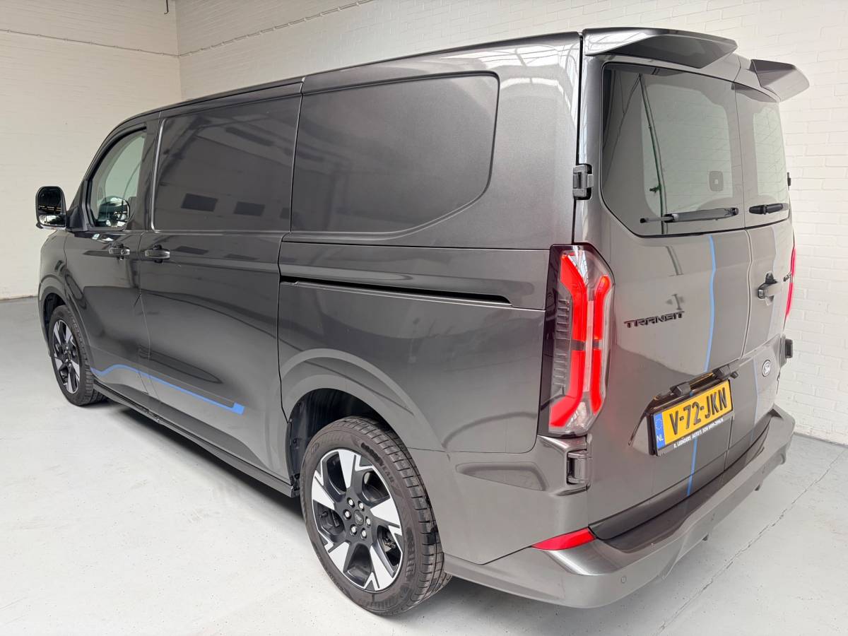 Ford Transit Custom Ford TRANSIT CUSTOM Automaat Sport AWD 4×4 320 2.0 TDCI 170pk L1H1 2xElek.Schuifdeur, Trekhaak, NEDERLANDSE BUS! 1STE EIGENAAR!