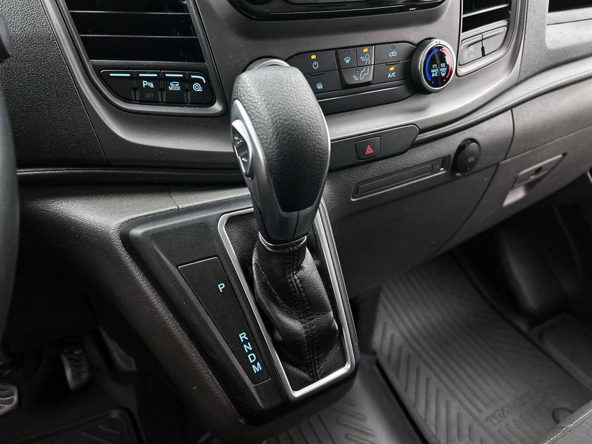 Ford Transit Custom Ford Transit Custom 130pk Automaat L2H1 Trend Navigatie Camera Apple Carplay Trekhaak Cruise control Airco